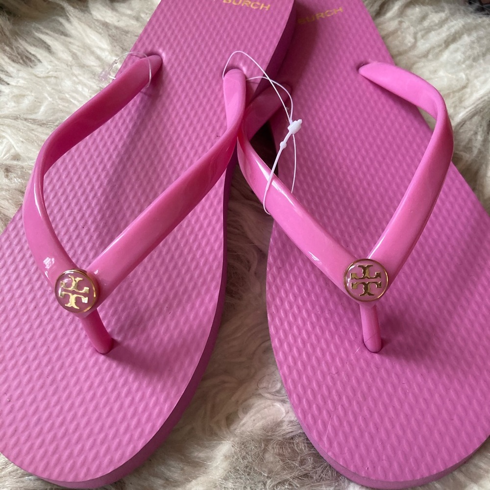 Tory Burch Pink flip flops sandals